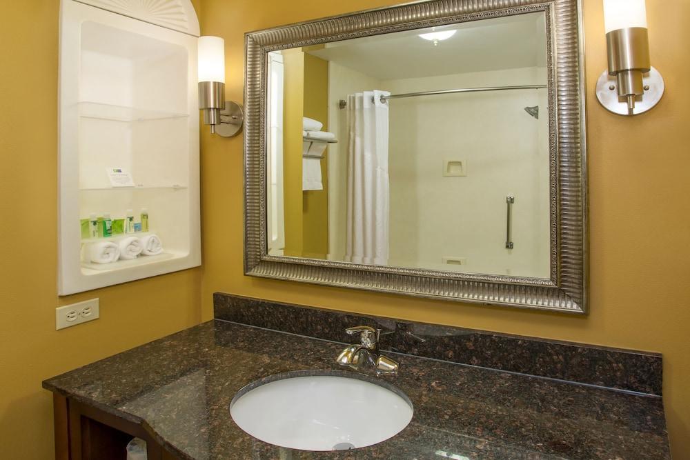 Holiday Inn Express Hotel & Suites Richmond By Ihg Kültér fotó