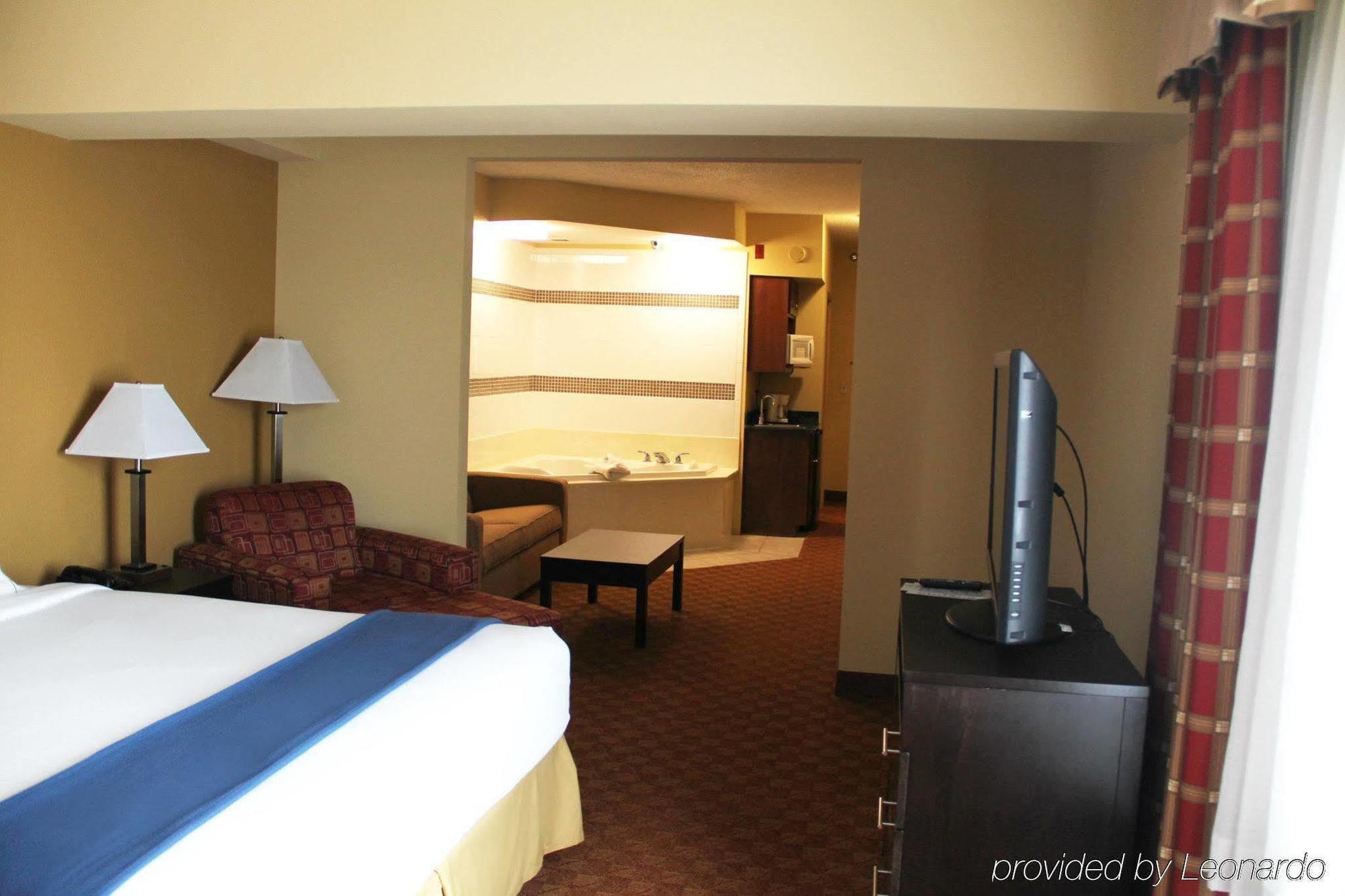 Holiday Inn Express Hotel & Suites Richmond By Ihg Kültér fotó
